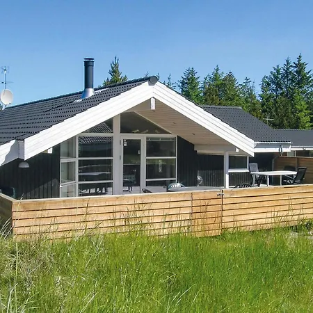 Holiday home Amazing In With Wifi